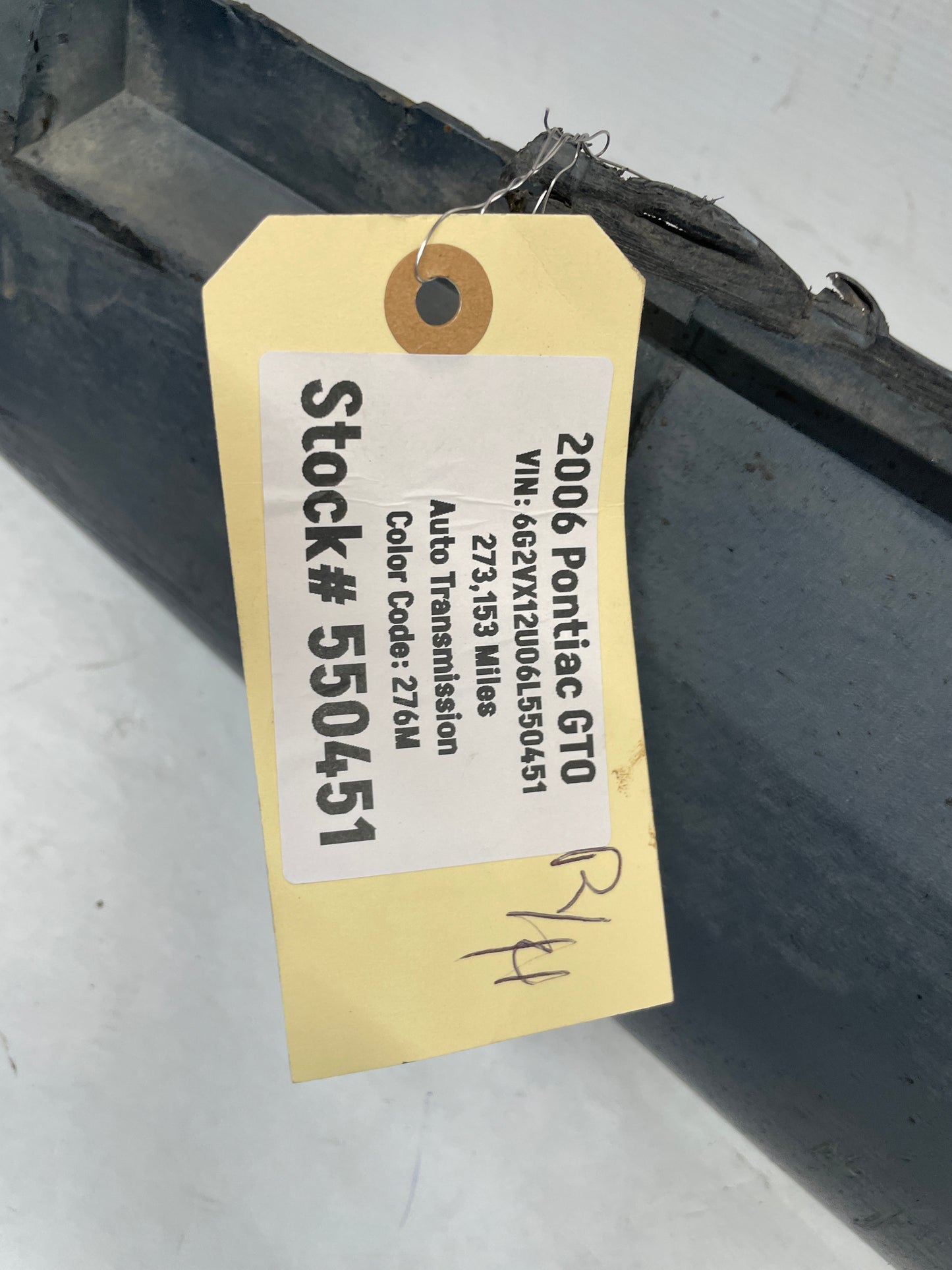 2006 Pontiac GTO RH Passenger Rocker Molding Side Skirt Panel OEM - Day's Parts Yard