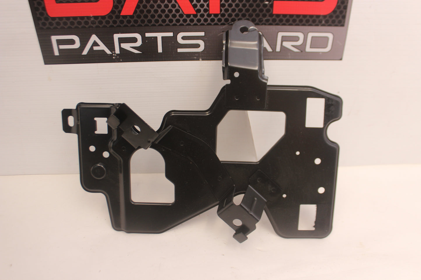 2015 Chevy SS Sedan Trunk Fuse Box Metal Bracket OEM - Day's Parts Yard