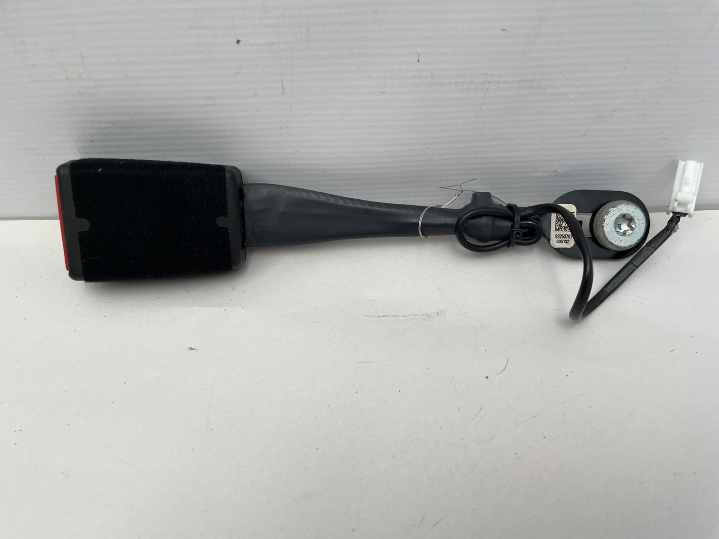 2014 Chevy SS Sedan LH Driver Seat Belt Buckle Receiver OEM - Day's Parts Yard