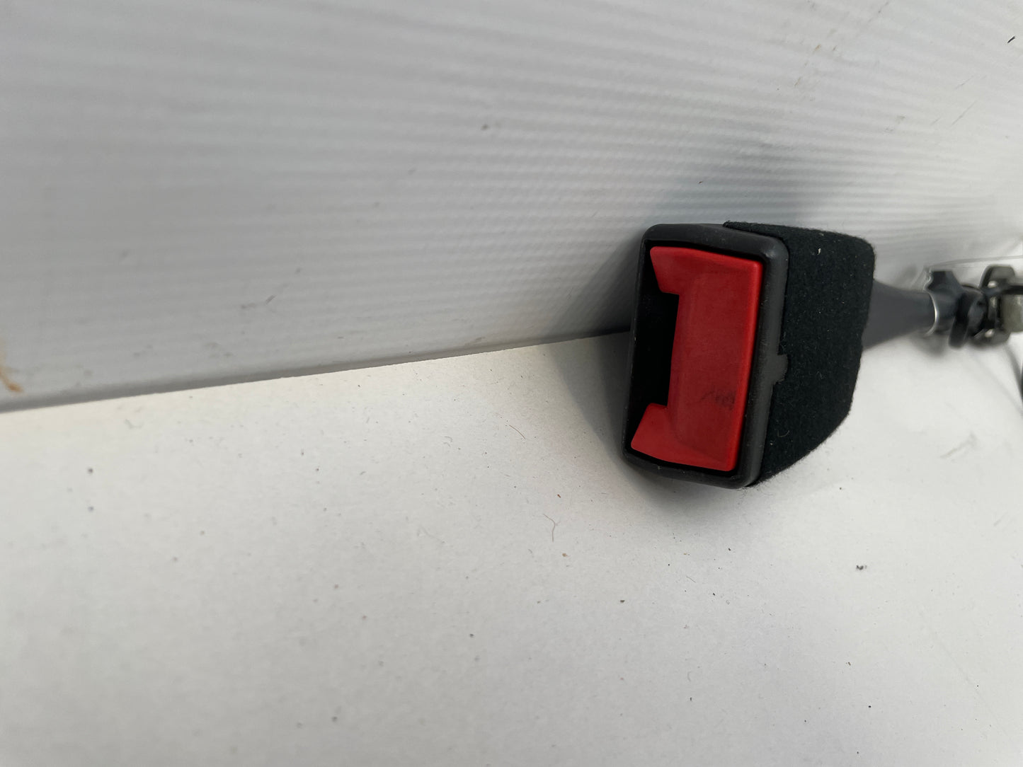 2014 Chevy SS Sedan LH Driver Seat Belt Buckle Receiver OEM - Day's Parts Yard