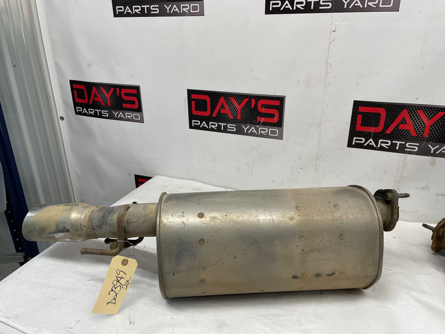 2006 Pontiac GTO RH & LH Axle Back Exhaust Mufflers Factory OEM - Day's Parts Yard