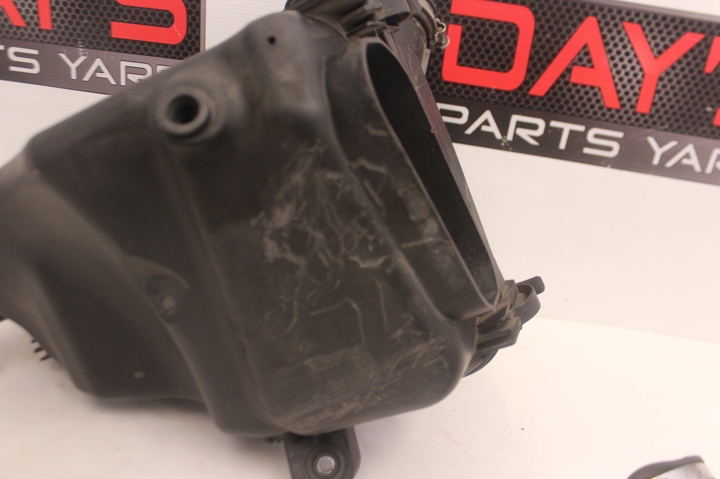 2015 Chevy SS Sedan Factory Air Intake Assembly OEM - Day's Parts Yard