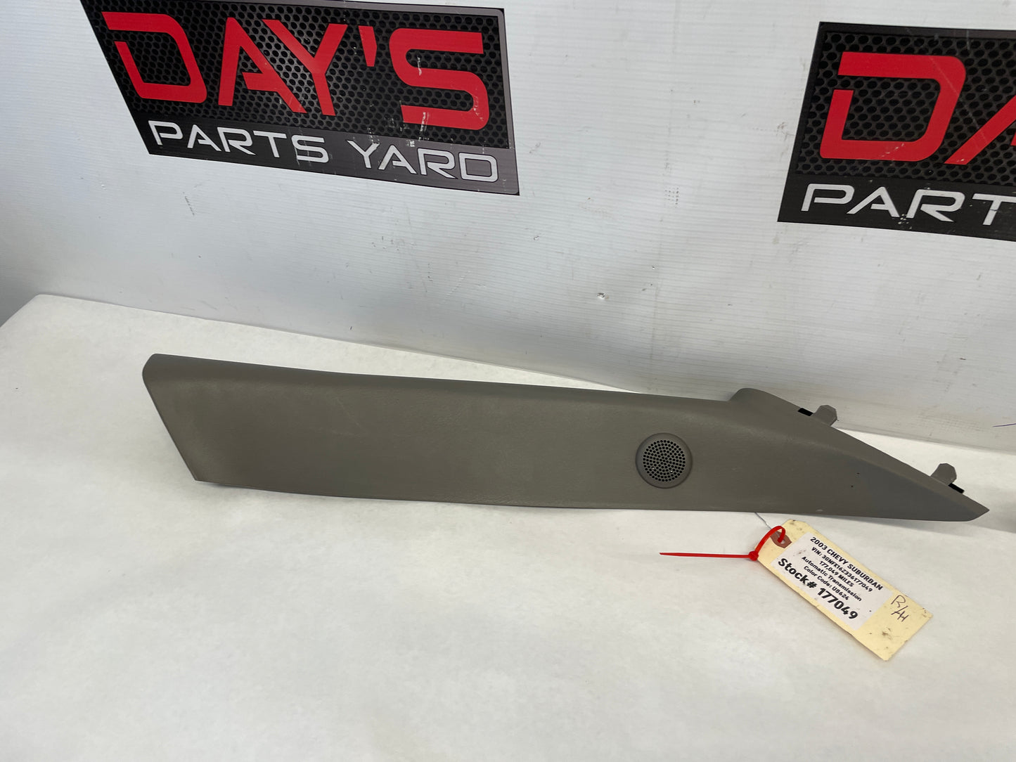 2003 Chevy Suburban RH & LH Interior A Pillar Windshield Trim Molding OEM - Day's Parts Yard