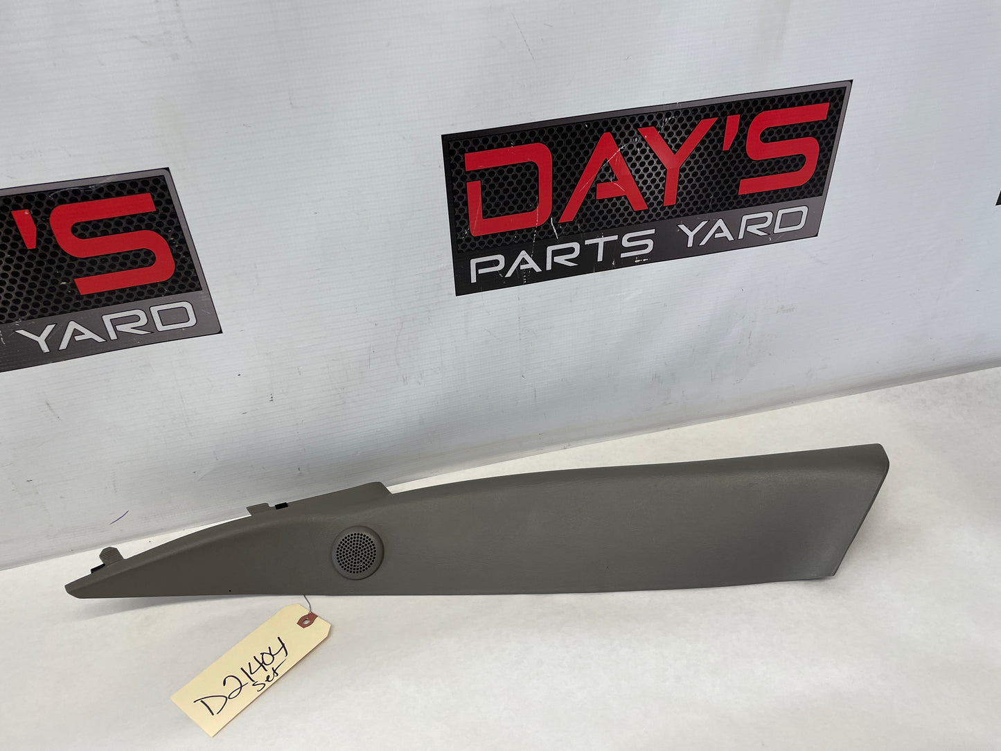 2003 Chevy Suburban RH & LH Interior A Pillar Windshield Trim Molding OEM - Day's Parts Yard