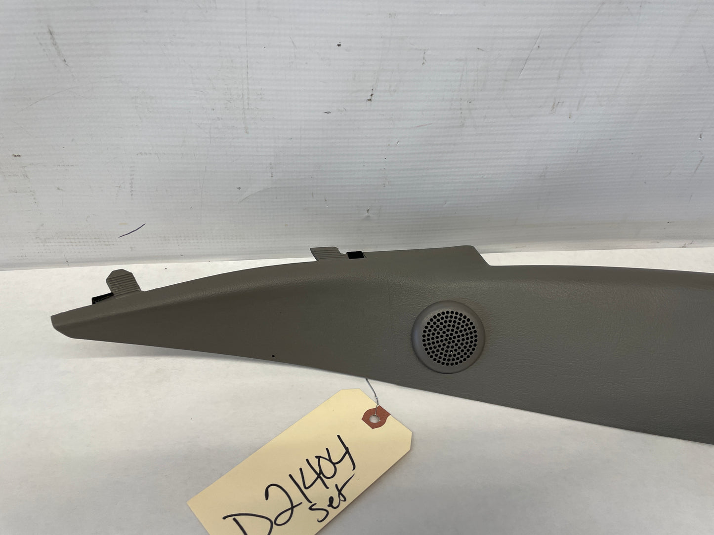2003 Chevy Suburban RH & LH Interior A Pillar Windshield Trim Molding OEM - Day's Parts Yard