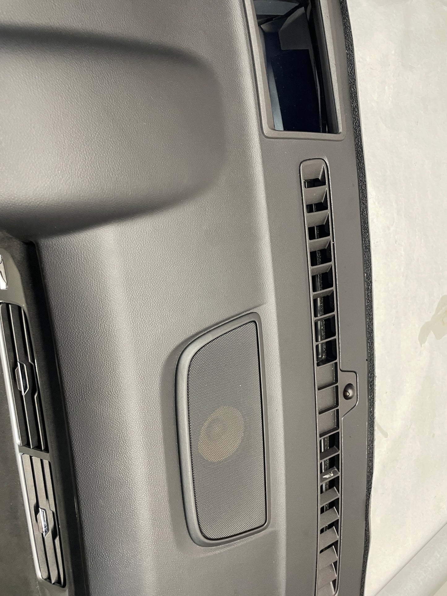 2013 Chevy Camaro ZL1 Dash w/ Center Console OEM - Day's Parts Yard