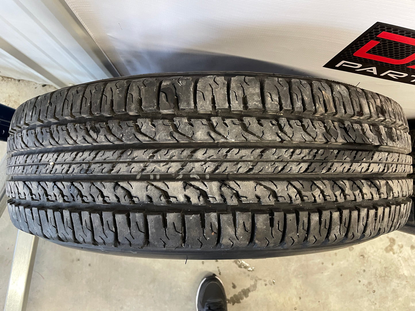 2003 Chevy Suburban Wheels & Tires 16X7 Factory OEM - Day's Parts Yard