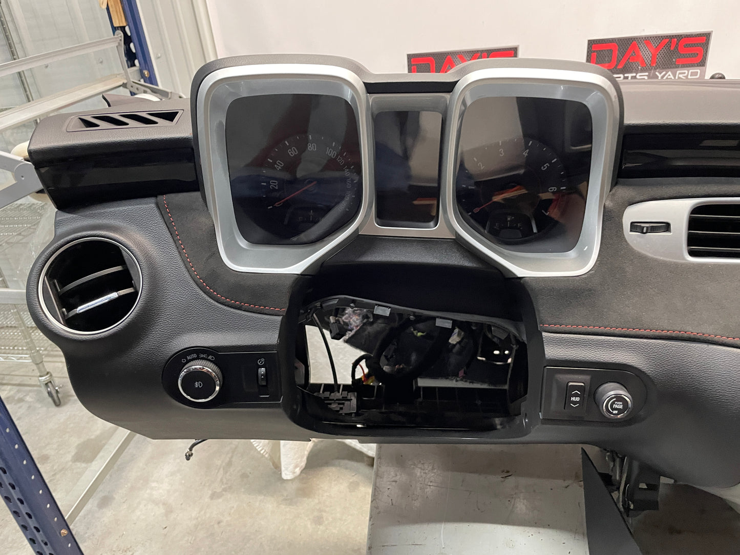2013 Chevy Camaro ZL1 Dash w/ Center Console OEM - Day's Parts Yard