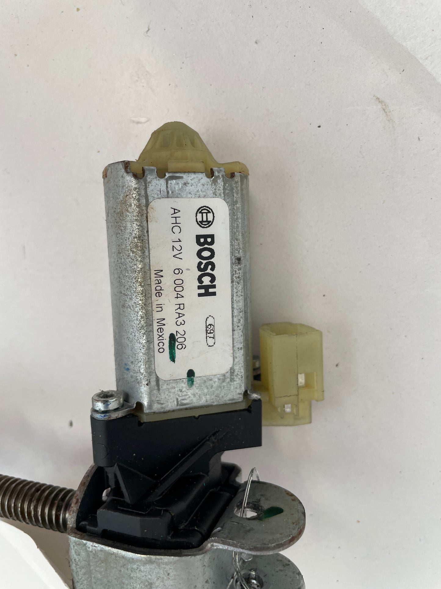 2014 Chevy SS Sedan Front LH Driver Seat Tack Adjustment Control Motor OEM - Day's Parts Yard