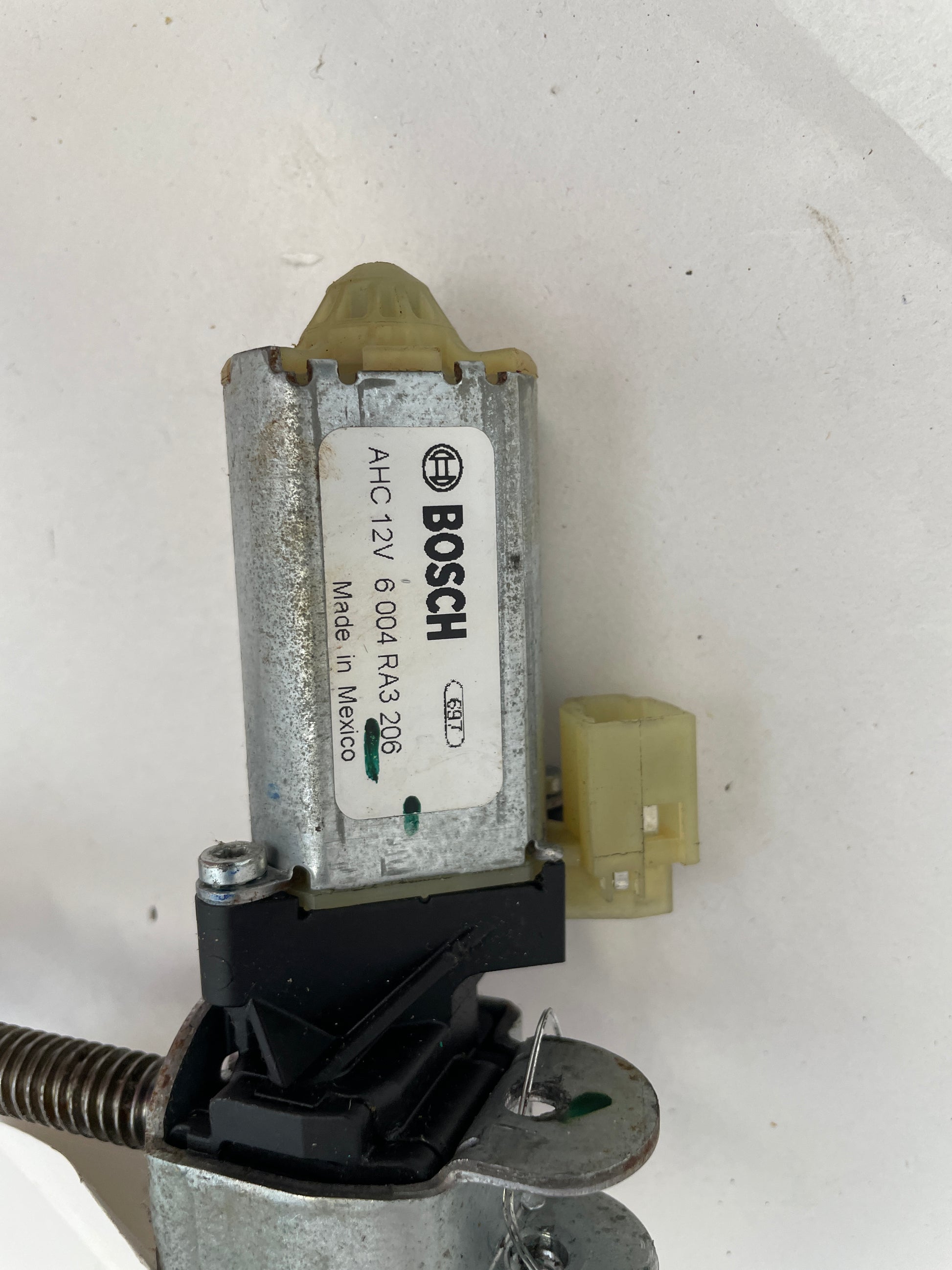2014 Chevy SS Sedan Front LH Driver Seat Tack Adjustment Control Motor OEM - Day's Parts Yard