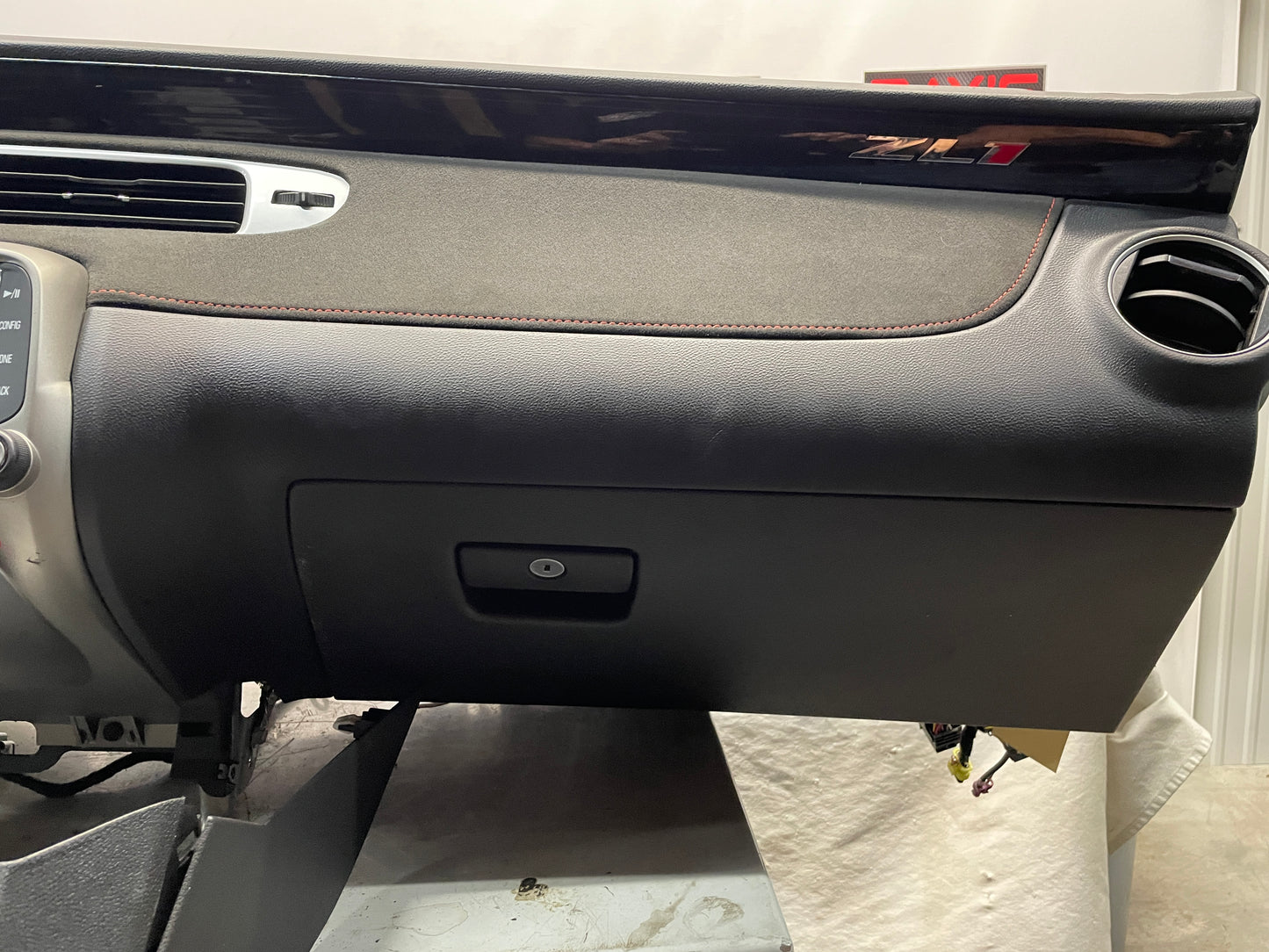 2013 Chevy Camaro ZL1 Dash w/ Center Console OEM - Day's Parts Yard