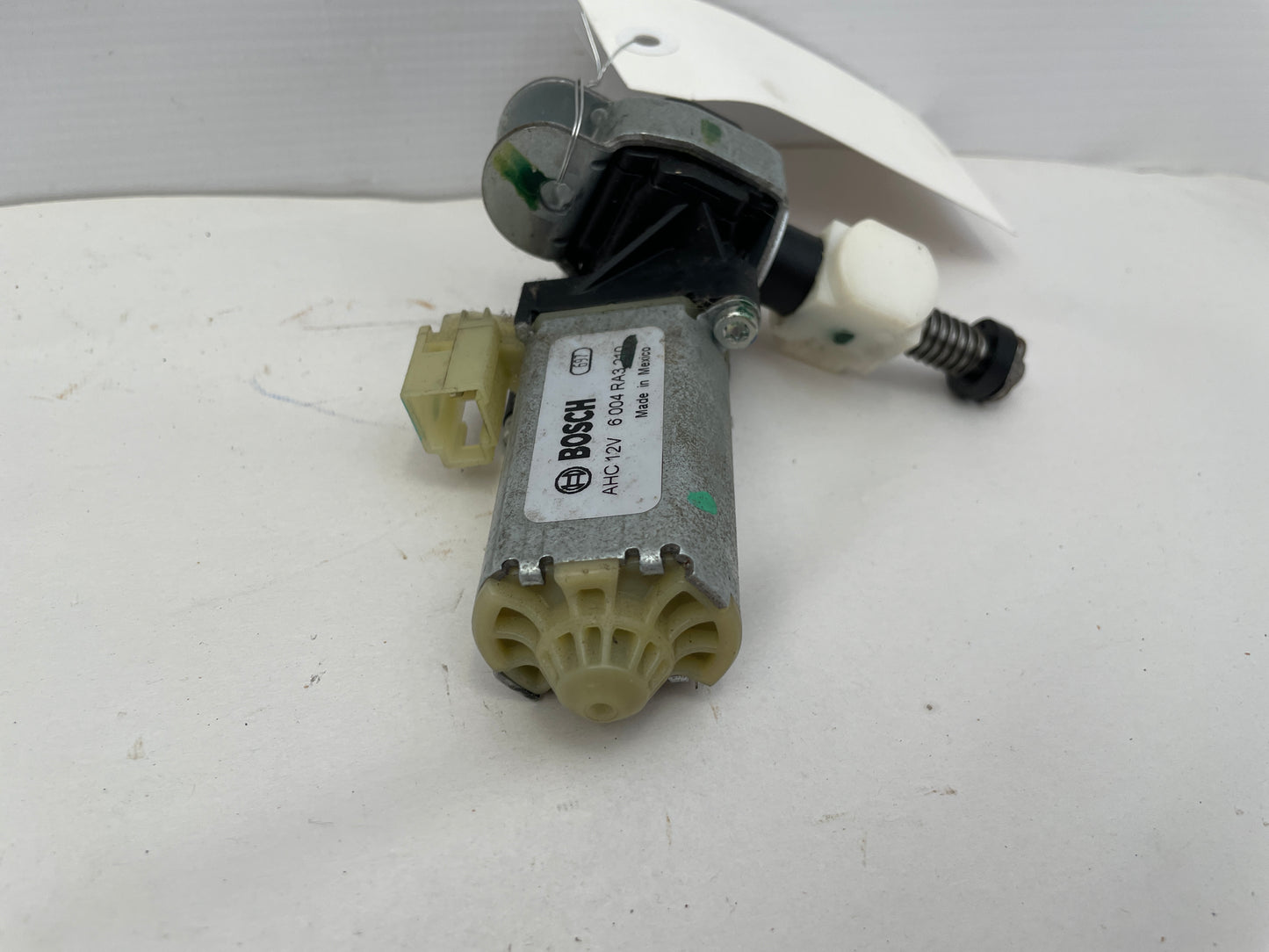 2014 Chevy SS Sedan LH Driver Seat Motor Bosch AHC 12V Power OEM - Day's Parts Yard