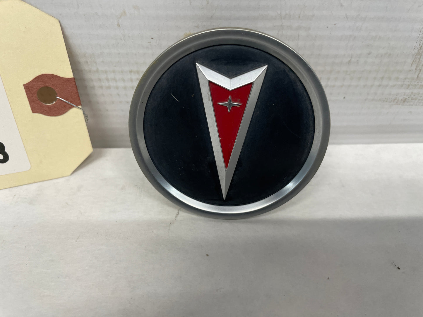 2005 Pontiac GTO Wheel Center Cap OEM - Day's Parts Yard
