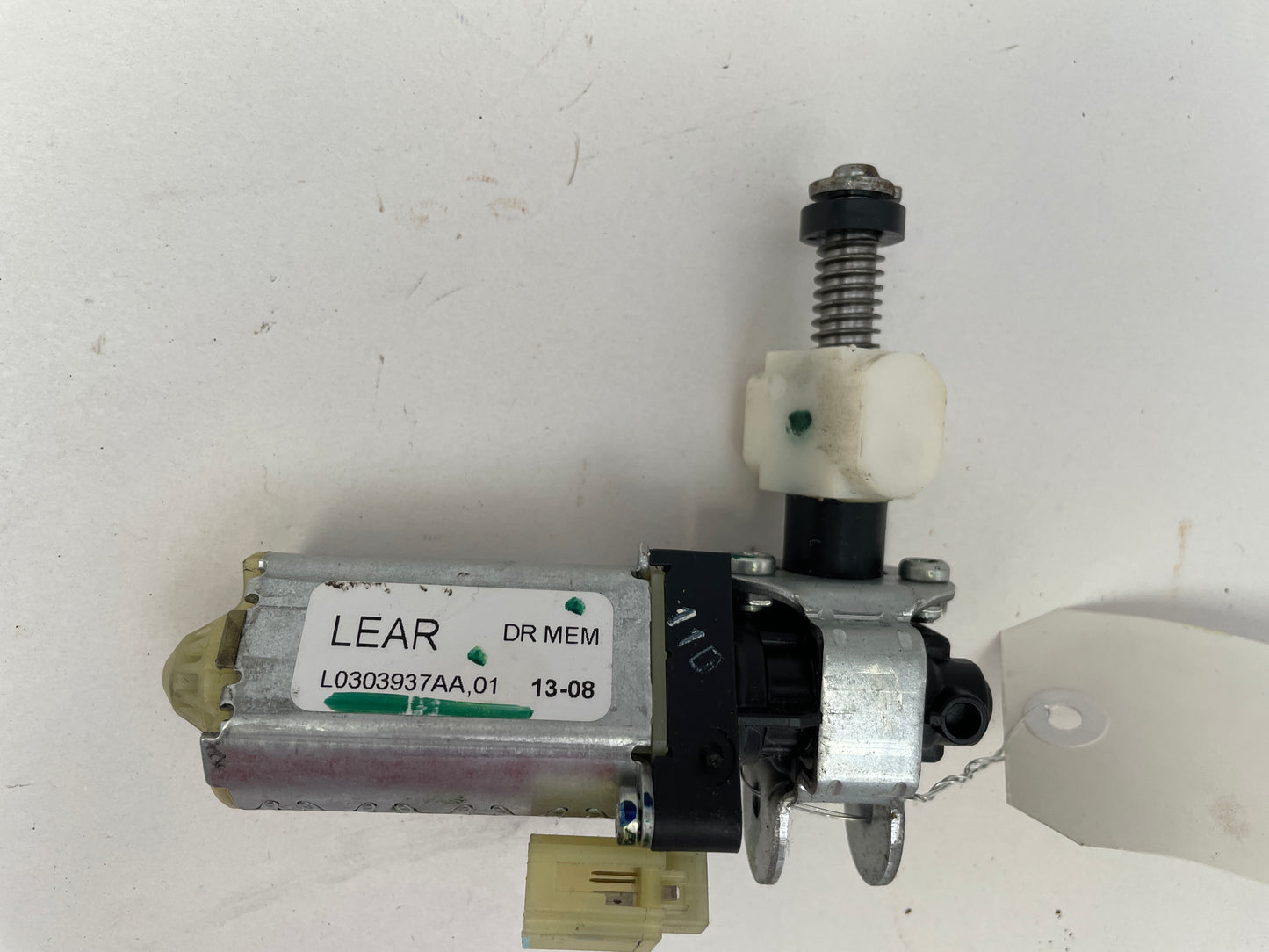 2014 Chevy SS Sedan LH Driver Seat Motor Bosch AHC 12V Power OEM - Day's Parts Yard