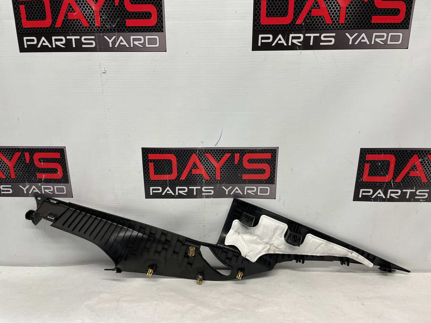 2016 Cadillac CTS-V LH Driver Rear C Pillar Cover Trim Panel OEM