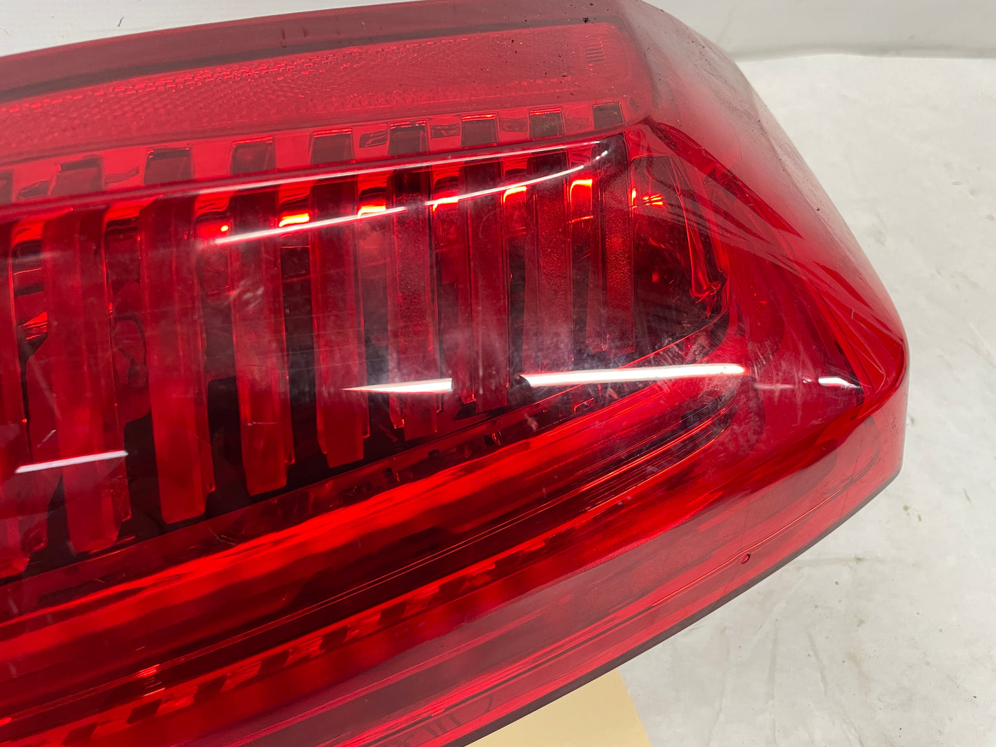 2016 Cadillac CTS-V LH Driver Tail Light Taillight Stop Lamp OEM