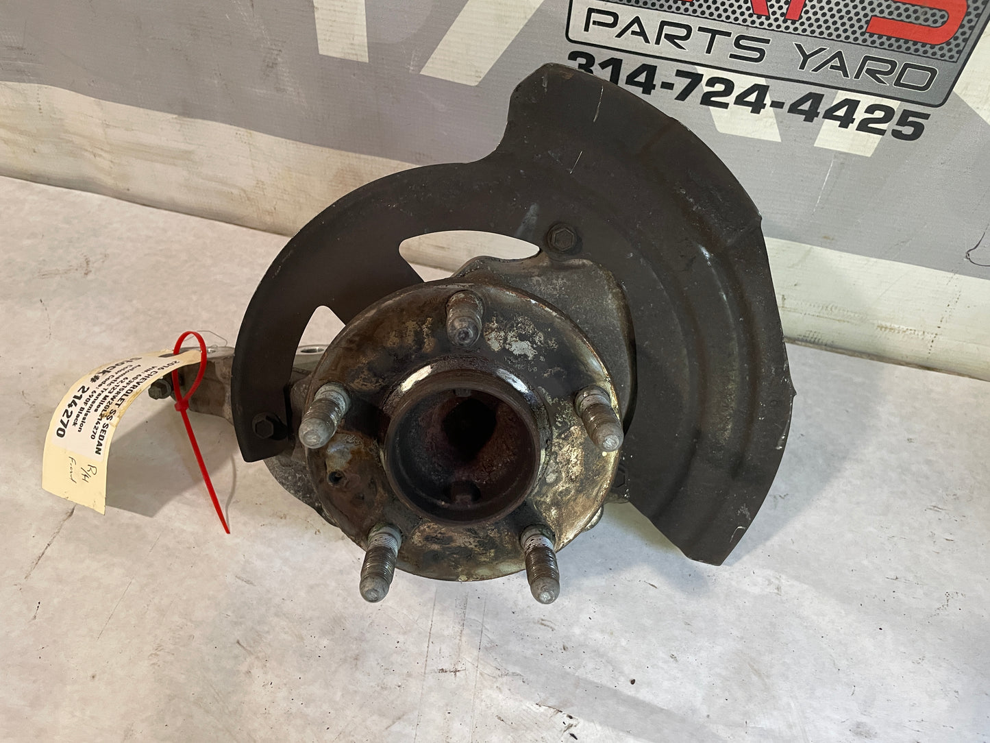2016 Chevy SS Sedan Front RH Passenger Hub Knuckle Spindle Assembly OEM - Day's Parts Yard