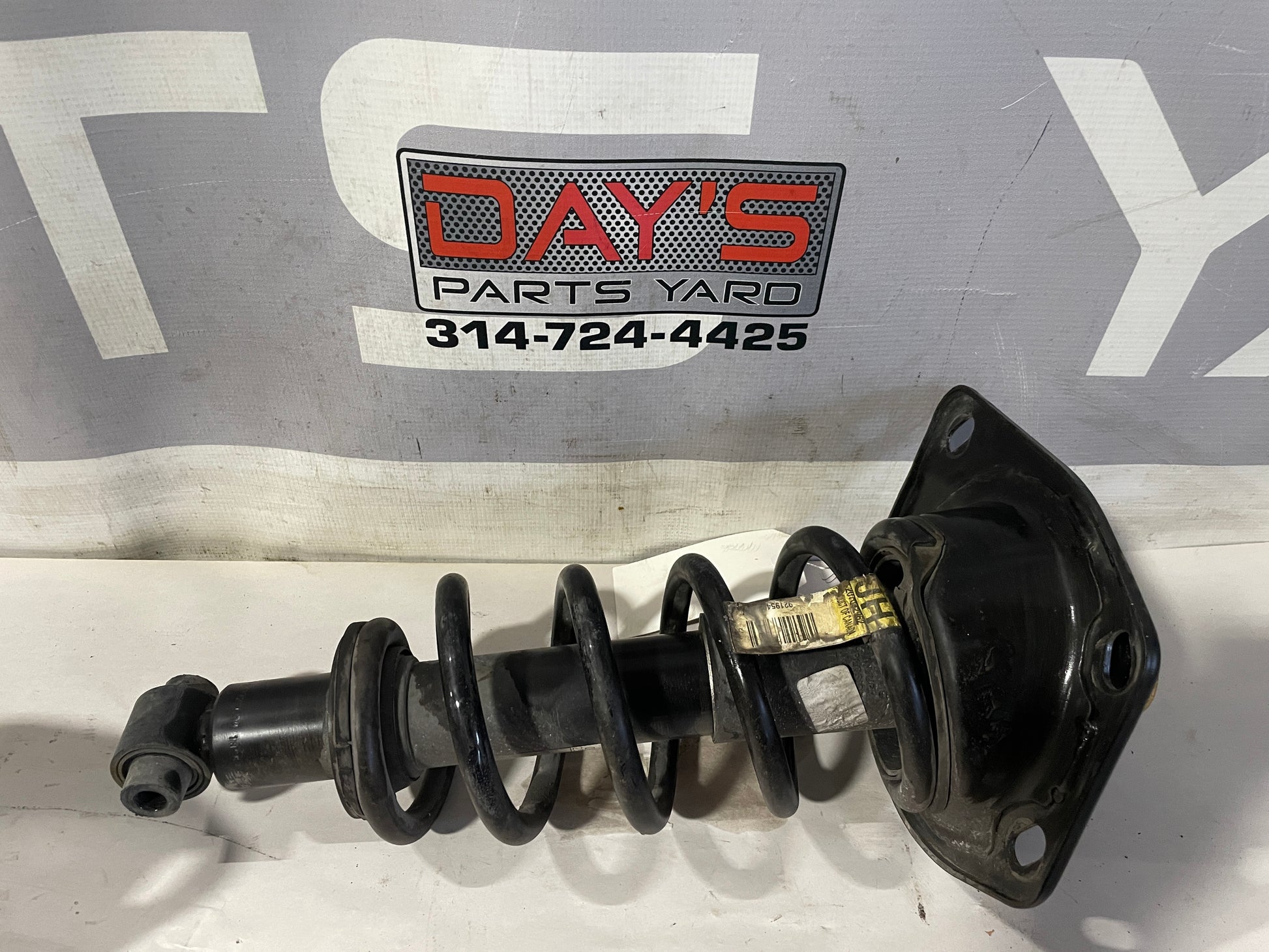 2015 Chevy Camaro SS 1LE Rear RH Passenger Shock Strut Absorber OEM - Day's Parts Yard