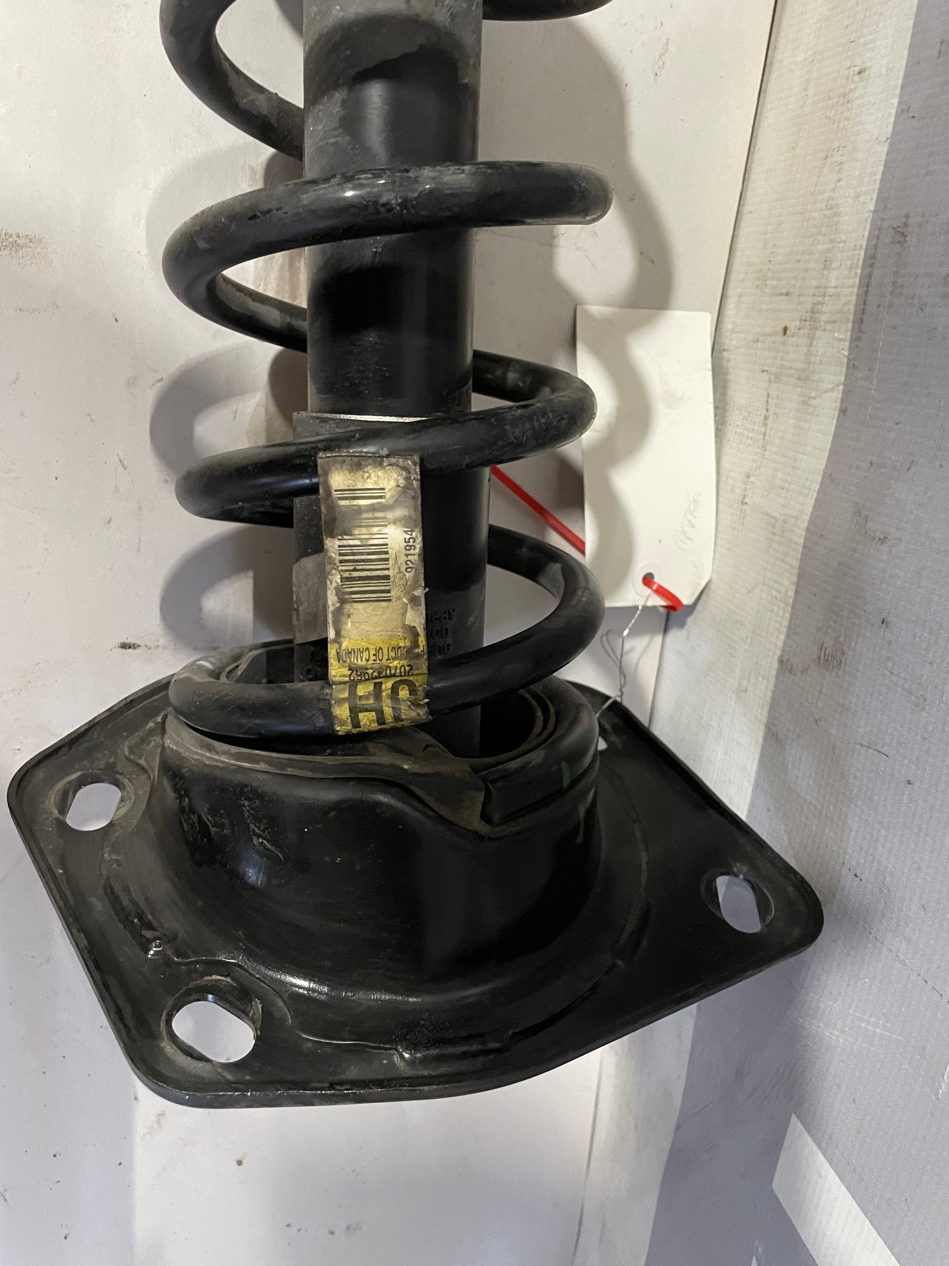 2015 Chevy Camaro SS 1LE Rear RH Passenger Shock Strut Absorber OEM - Day's Parts Yard