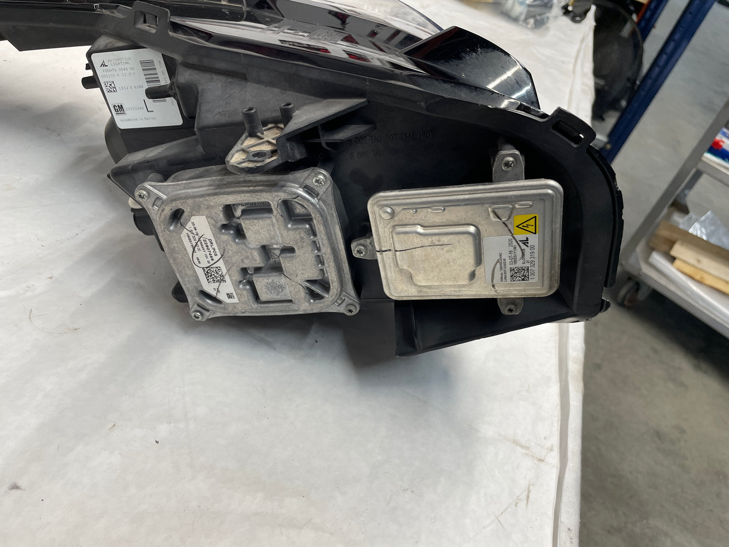 2016 Cadillac CTS-V LH Driver Headlight Head Light Lamp Xenon HID OEM