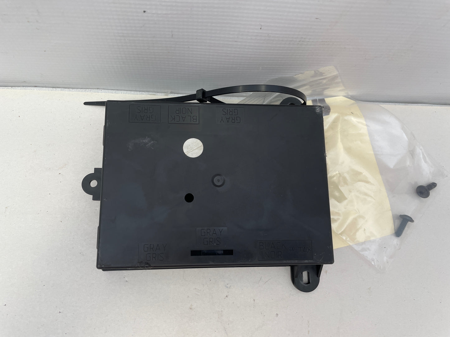 2014 Chevy SS Sedan LH Driver Memory Electronic Seat Control Module Computer OEM - Day's Parts Yard