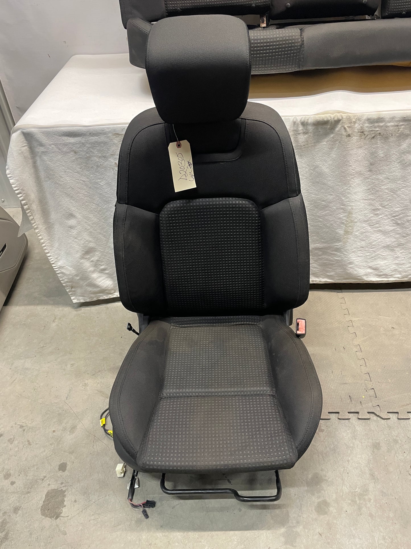 2009 Pontiac G8 GT Seats Fronts and Rears Black Cloth OEM - Day's Parts Yard