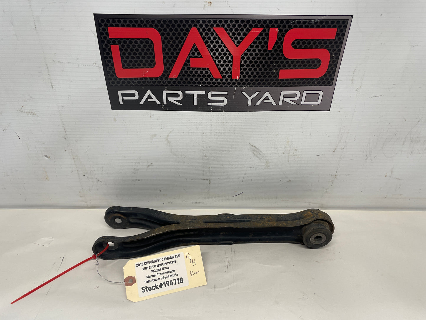 2013 Chevy Camaro 2SS RH Passenger Rear Lower Control Drag Trailing Arm Link OEM - Day's Parts Yard