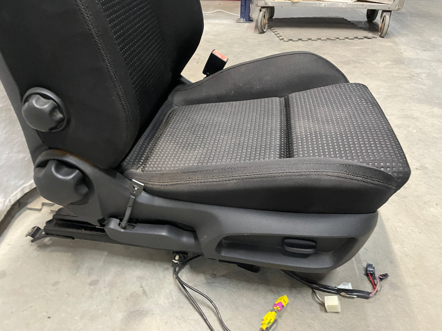 2009 Pontiac G8 GT Seats Fronts and Rears Black Cloth OEM - Day's Parts Yard