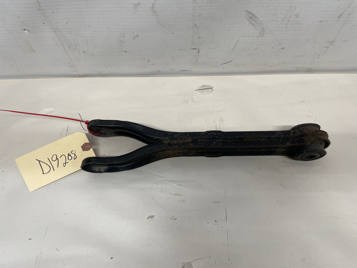 2013 Chevy Camaro 2SS RH Passenger Rear Lower Control Drag Trailing Arm Link OEM - Day's Parts Yard