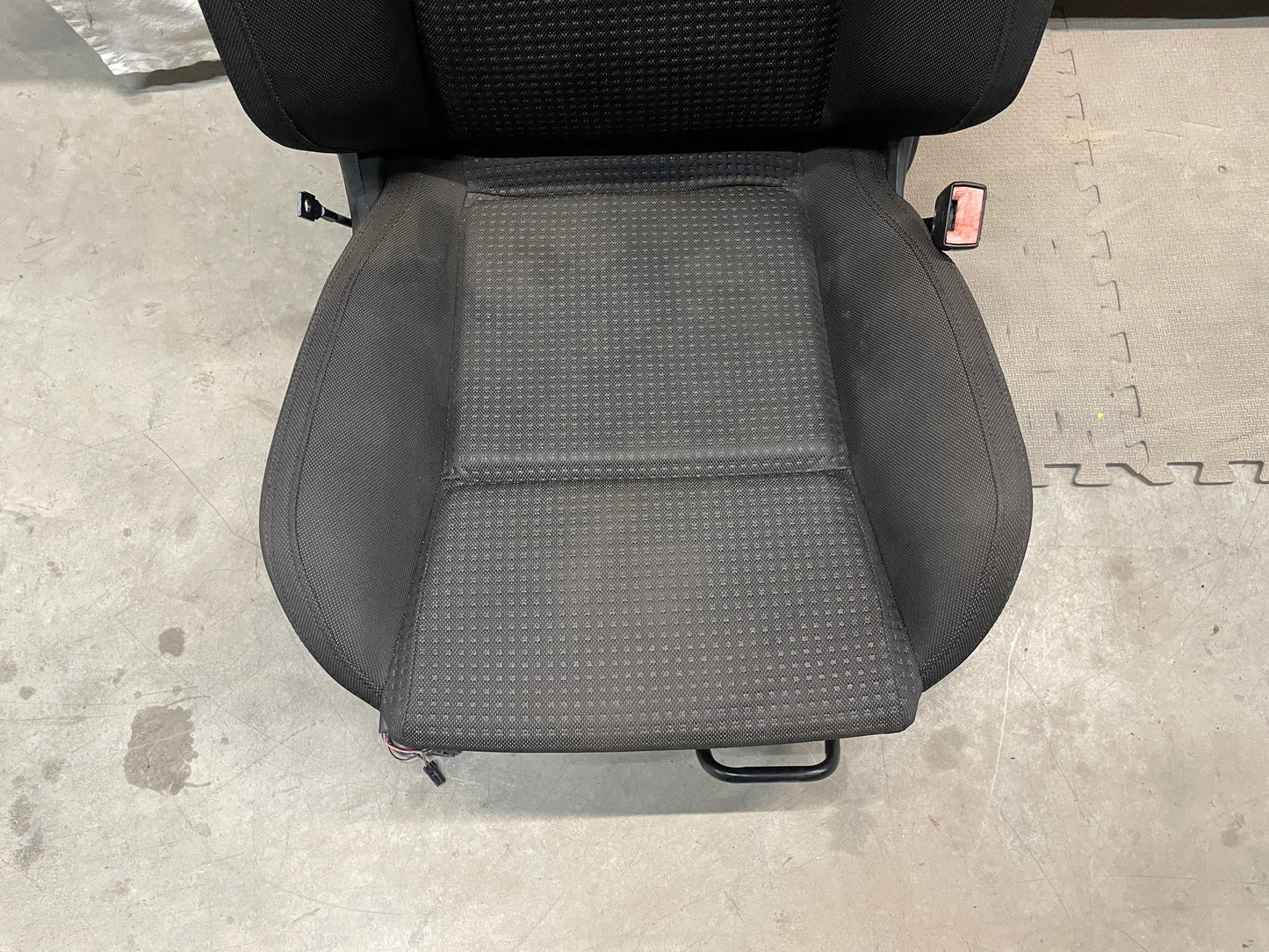 2009 Pontiac G8 GT Seats Fronts and Rears Black Cloth OEM - Day's Parts Yard