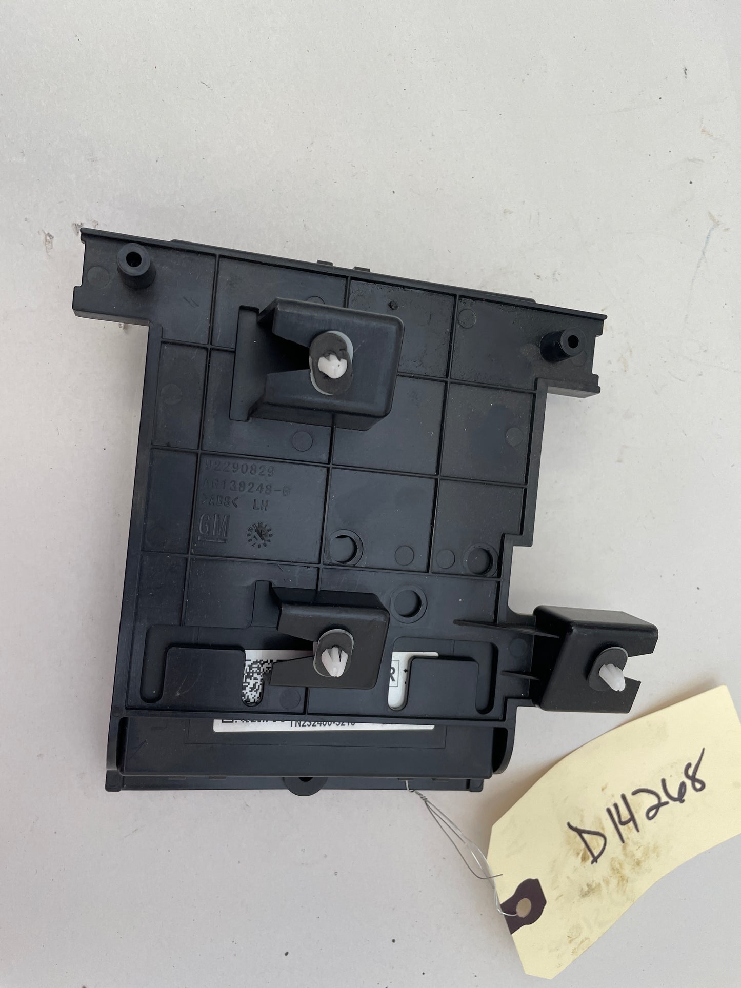 2014 Chevy SS Sedan LH Driver Memory Electronic Seat Control Module Computer OEM - Day's Parts Yard
