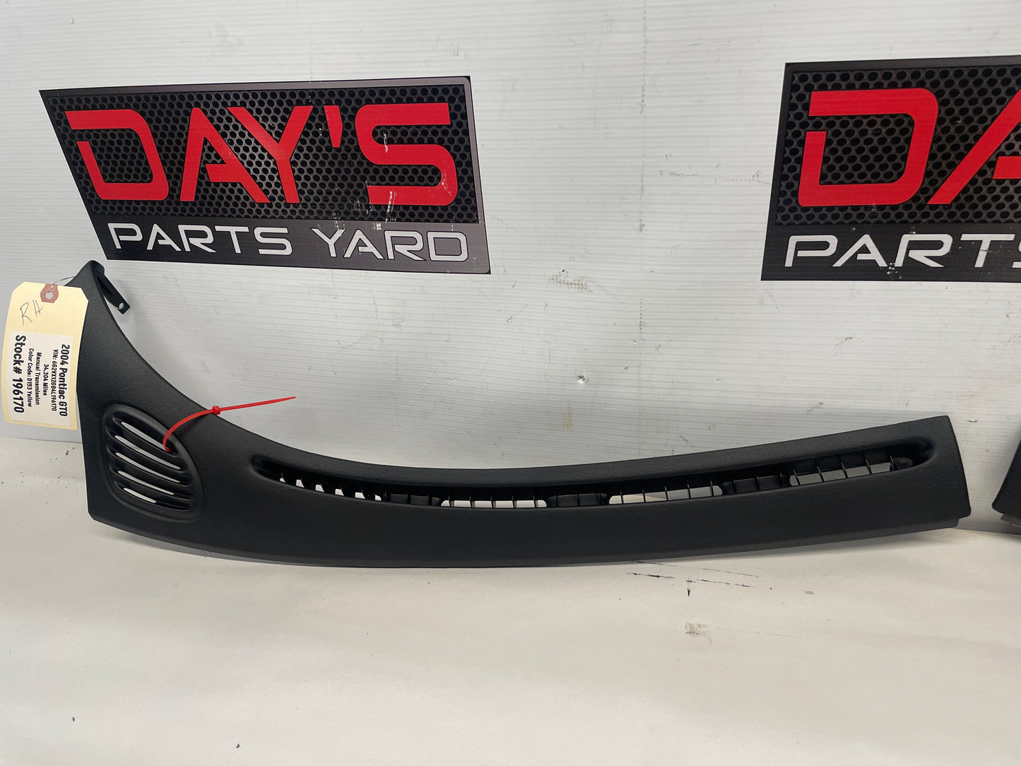 2004 Pontiac GTO RH & LH Dash Cowl Defrost Panels Vent Trim OEM - Day's Parts Yard