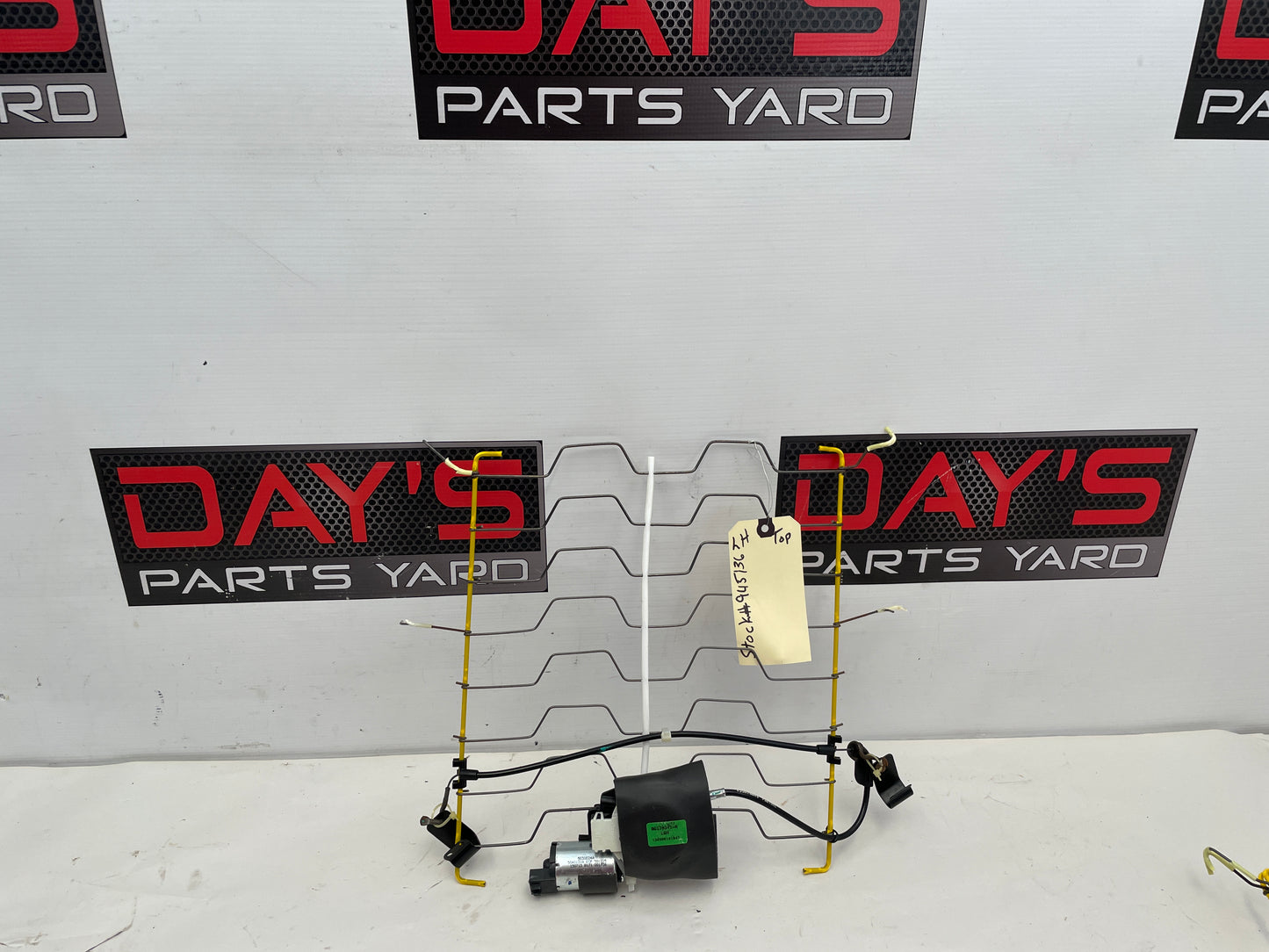 2014 Chevy SS Sedan LH Driver Front Seat Lumbar Support w/ Motor OEM - Day's Parts Yard