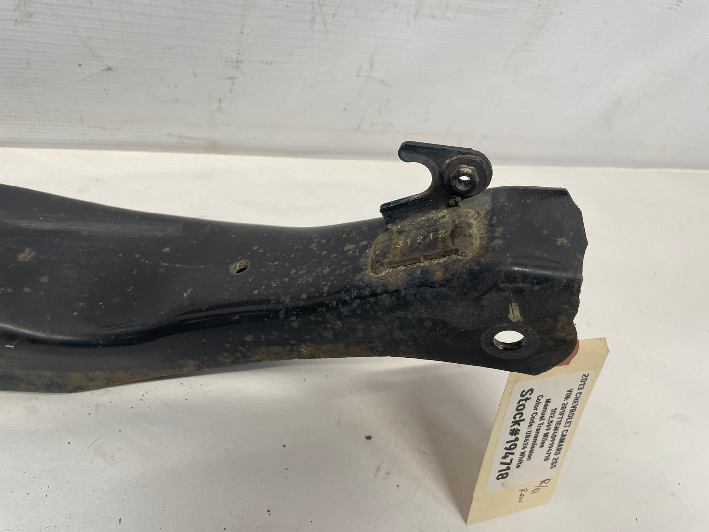 2013 Chevy Camaro 2S RH Passenger Rear Upper Control Arm OEM - Day's Parts Yard