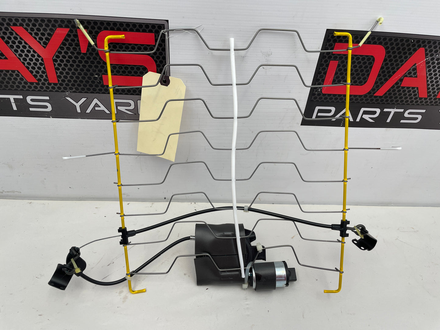 2014 Chevy SS Sedan Front RH Passenger Lumbar Support w/ Motor OEM - Day's Parts Yard