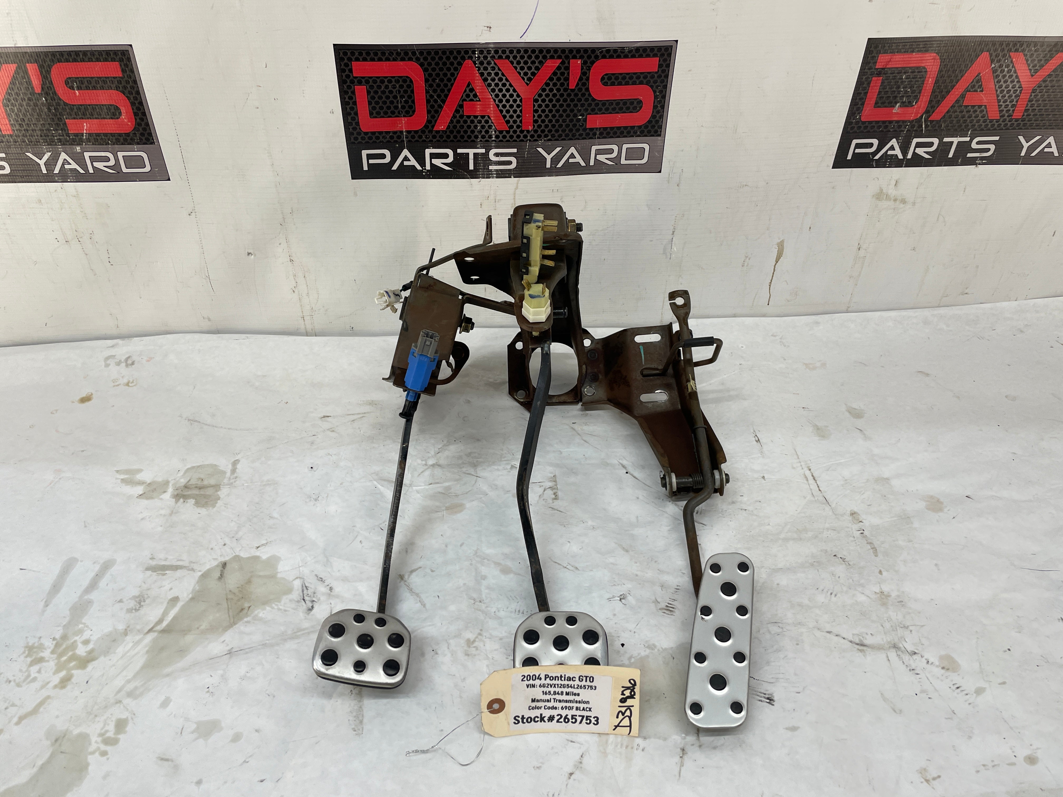 gto pedal 2004 Pontiac Manual Transmission Assembly OEM Color:Citrine Yellow while Warmth handles bass Mountain Bike Womens Cube pedal tray