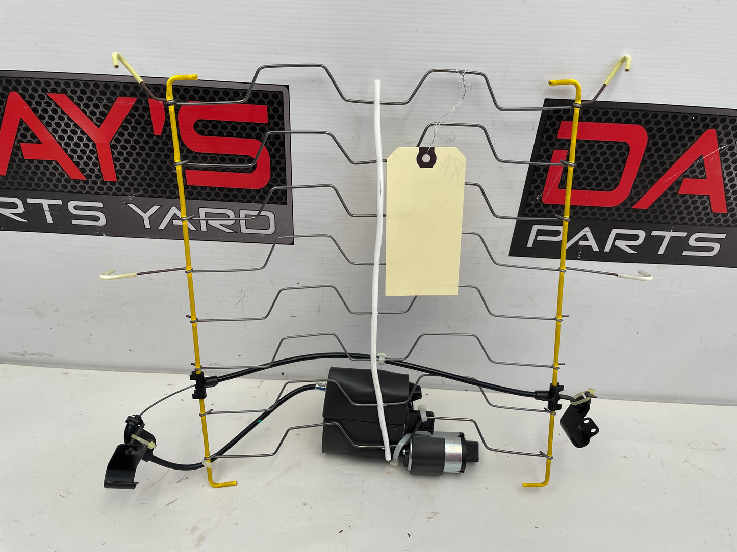 2014 Chevy SS Sedan Front RH Passenger Lumbar Support w/ Motor OEM - Day's Parts Yard