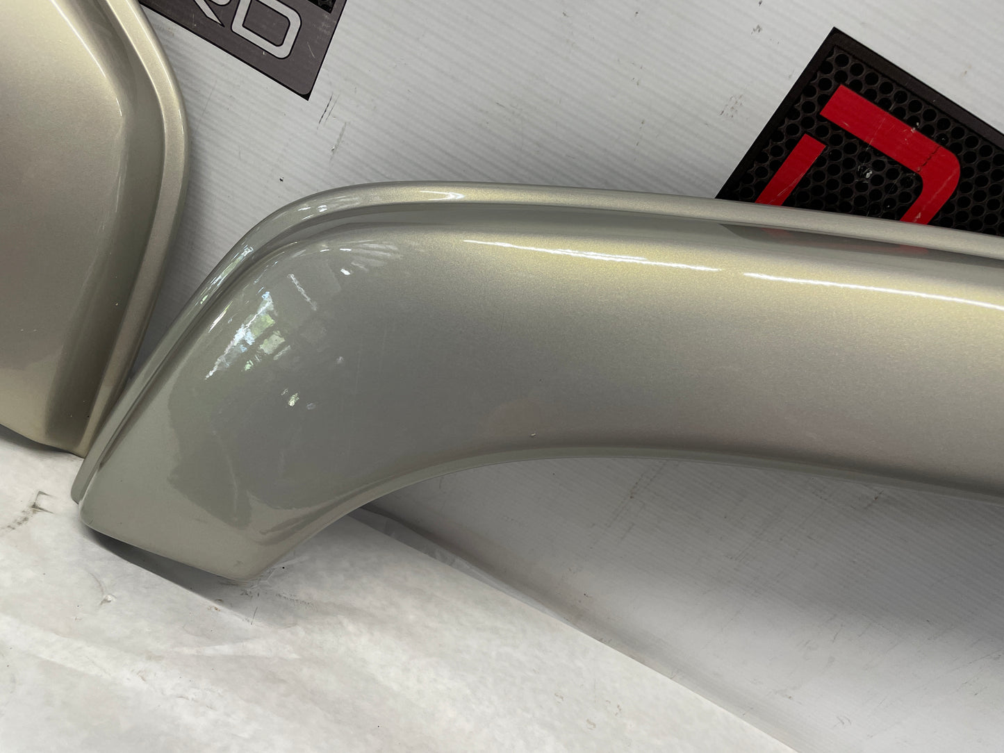 2005 Chevy Avalanche RH & LH Fender Guards OEM - Day's Parts Yard