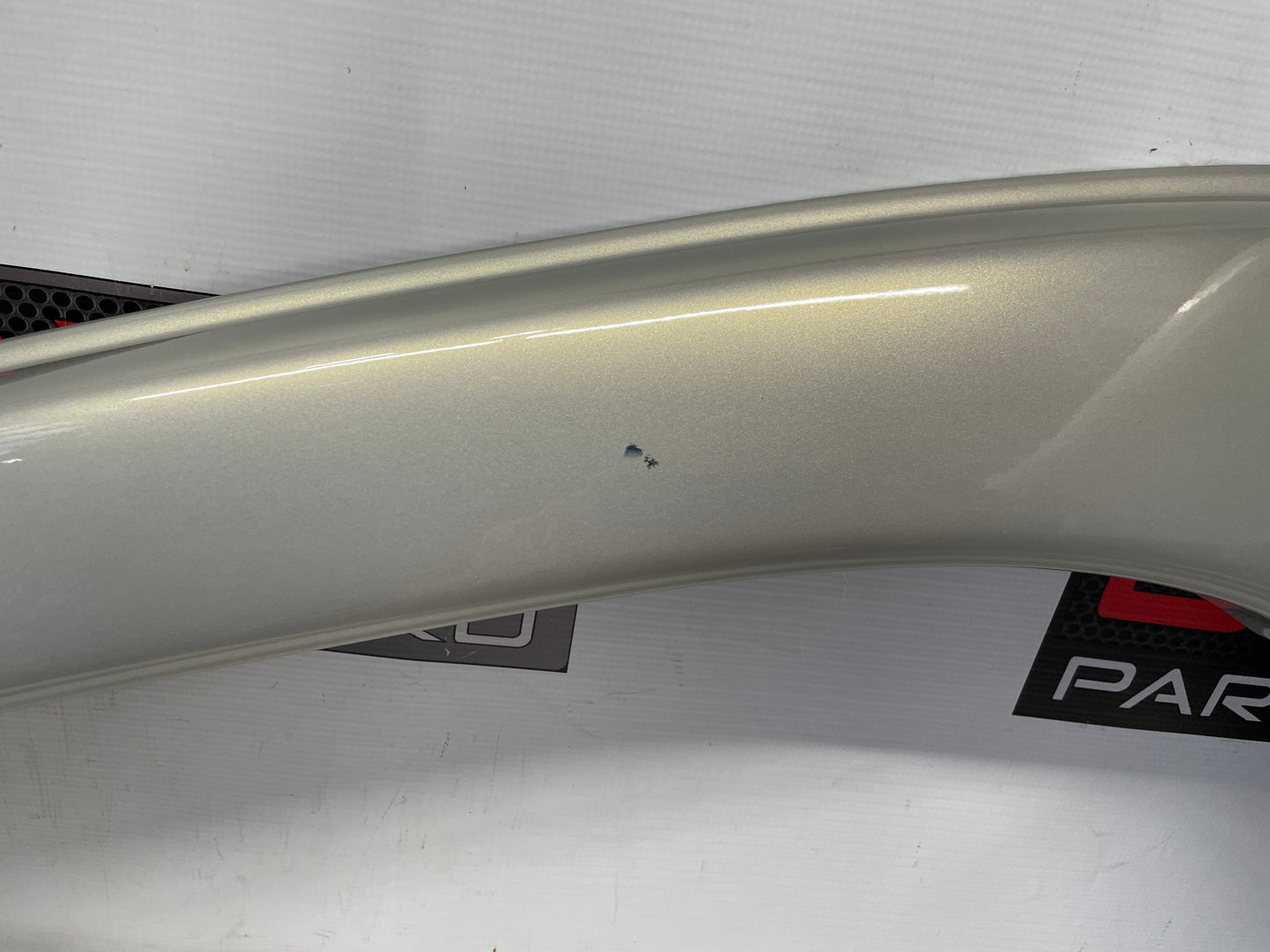 2005 Chevy Avalanche RH & LH Fender Guards OEM - Day's Parts Yard