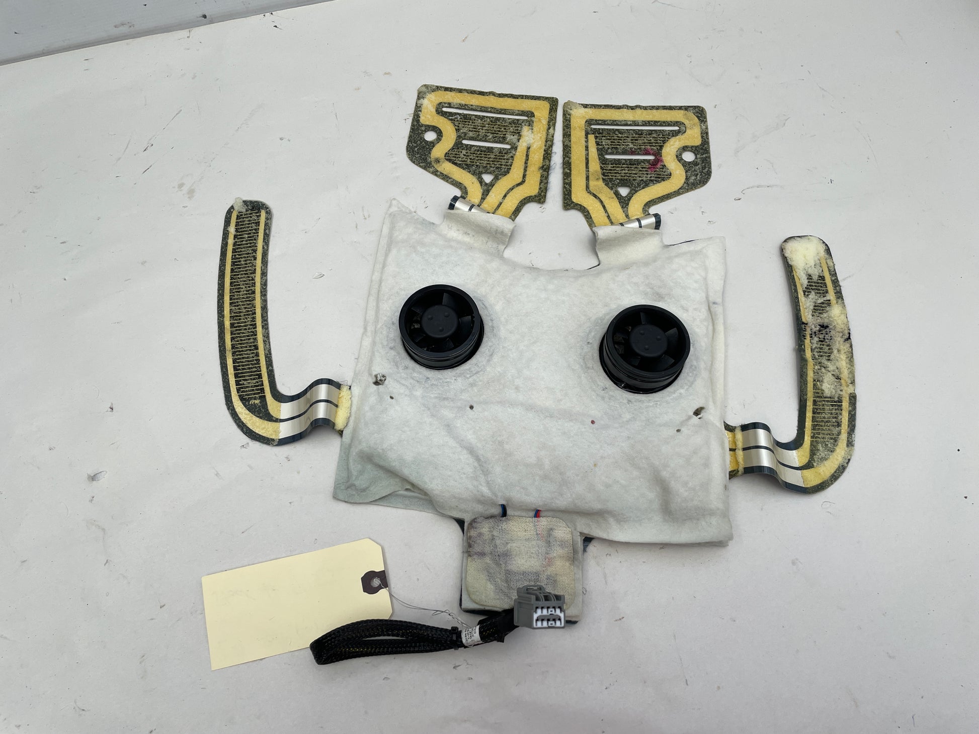 2014 Chevy SS Sedan Front RH Passenger Seat Heater Element Vent OEM - Day's Parts Yard