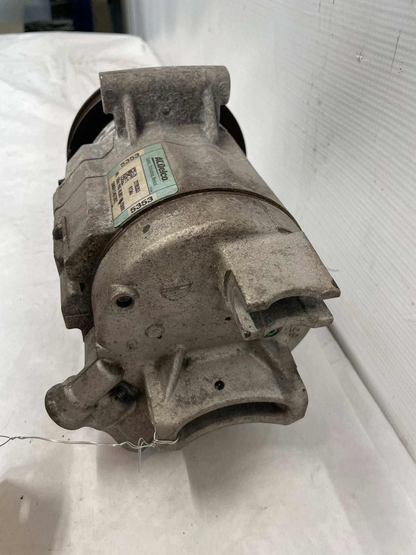 2014 Chevy Camaro SS AC A/C Air Conditioner Compressor OEM