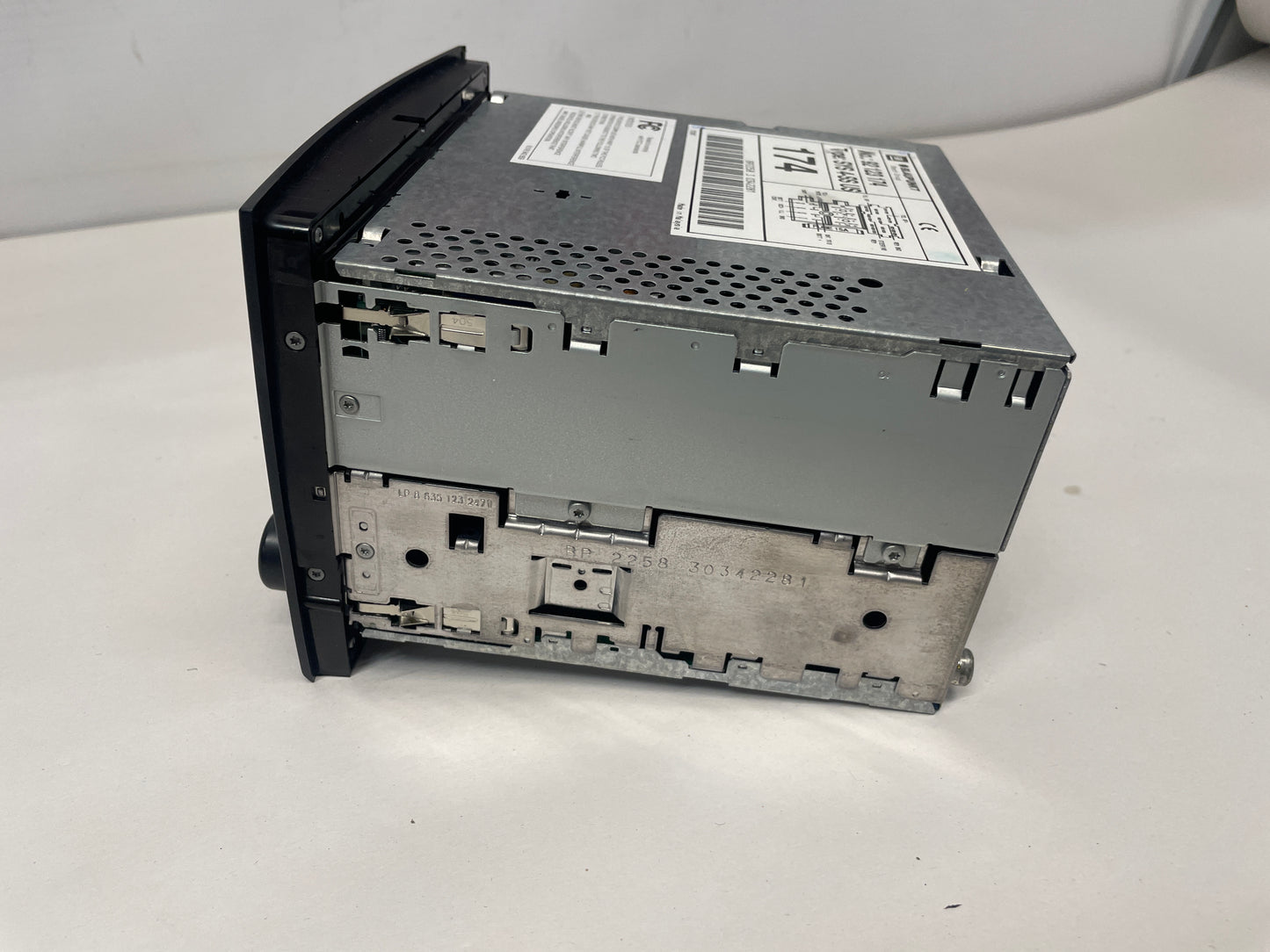 2004 Pontiac GTO Radio Stereo 6 Disk CD Changer Blaupunkt OEM - Day's Parts Yard