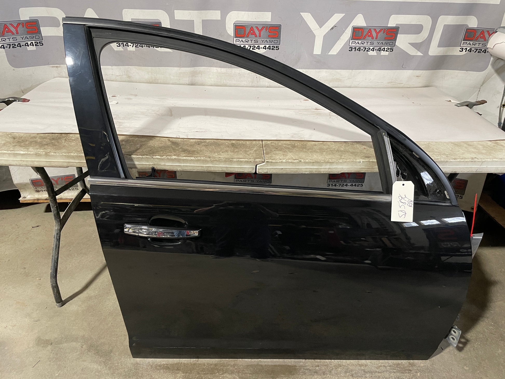 2015 Chevy SS Sedan Front RH Passenger Door OEM - Day's Parts Yard
