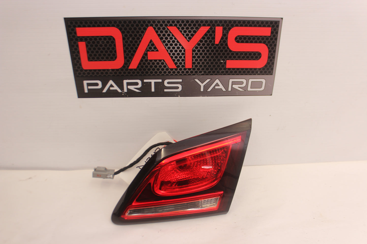 2015 Chevy SS Sedan RH Passenger Inner Tail Light Lamp OEM - Day's Parts Yard