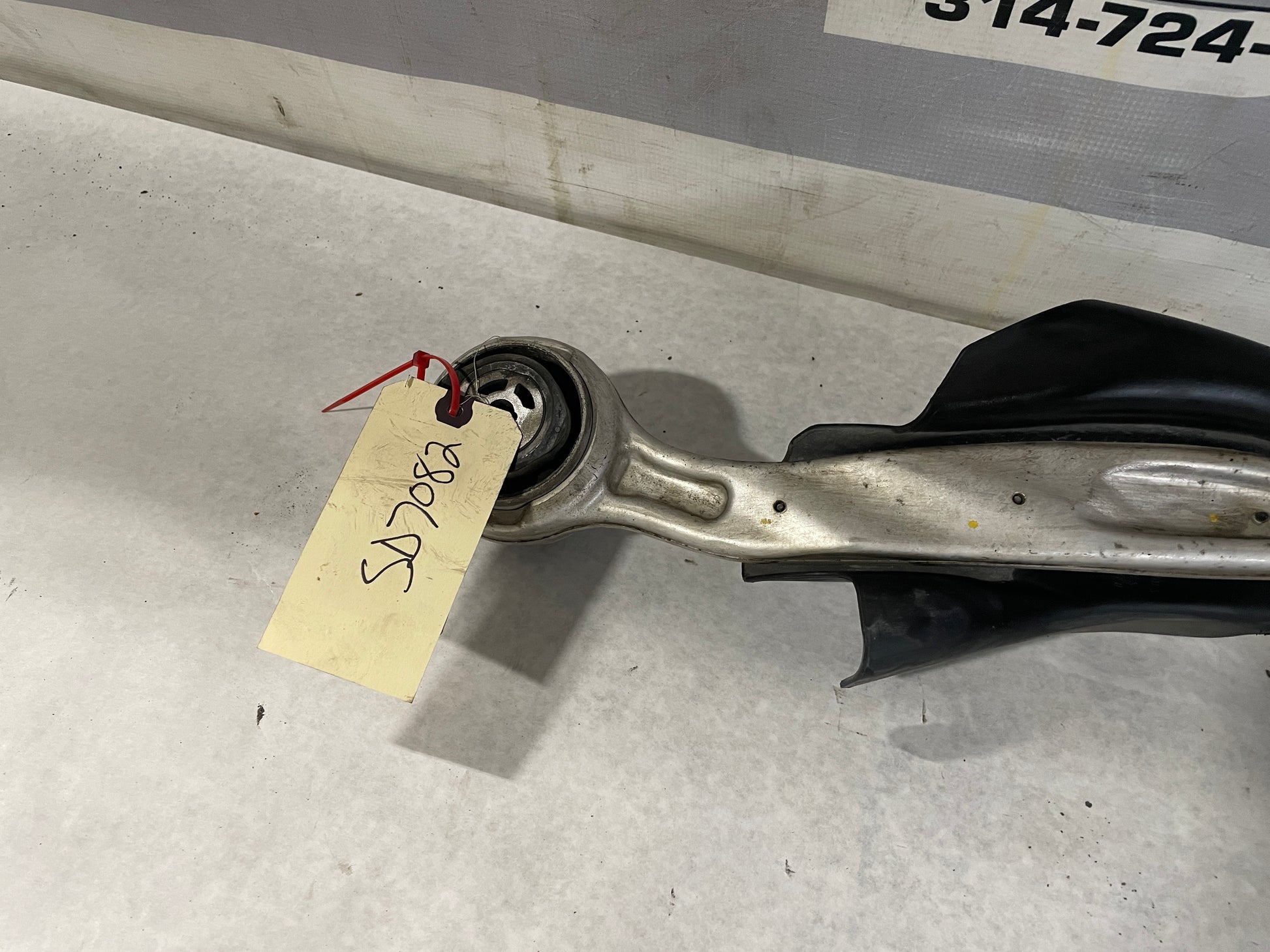 2016 Chevrolet Camaro SS Front RH Passenger Lower Control Arm OEM - Day's Parts Yard