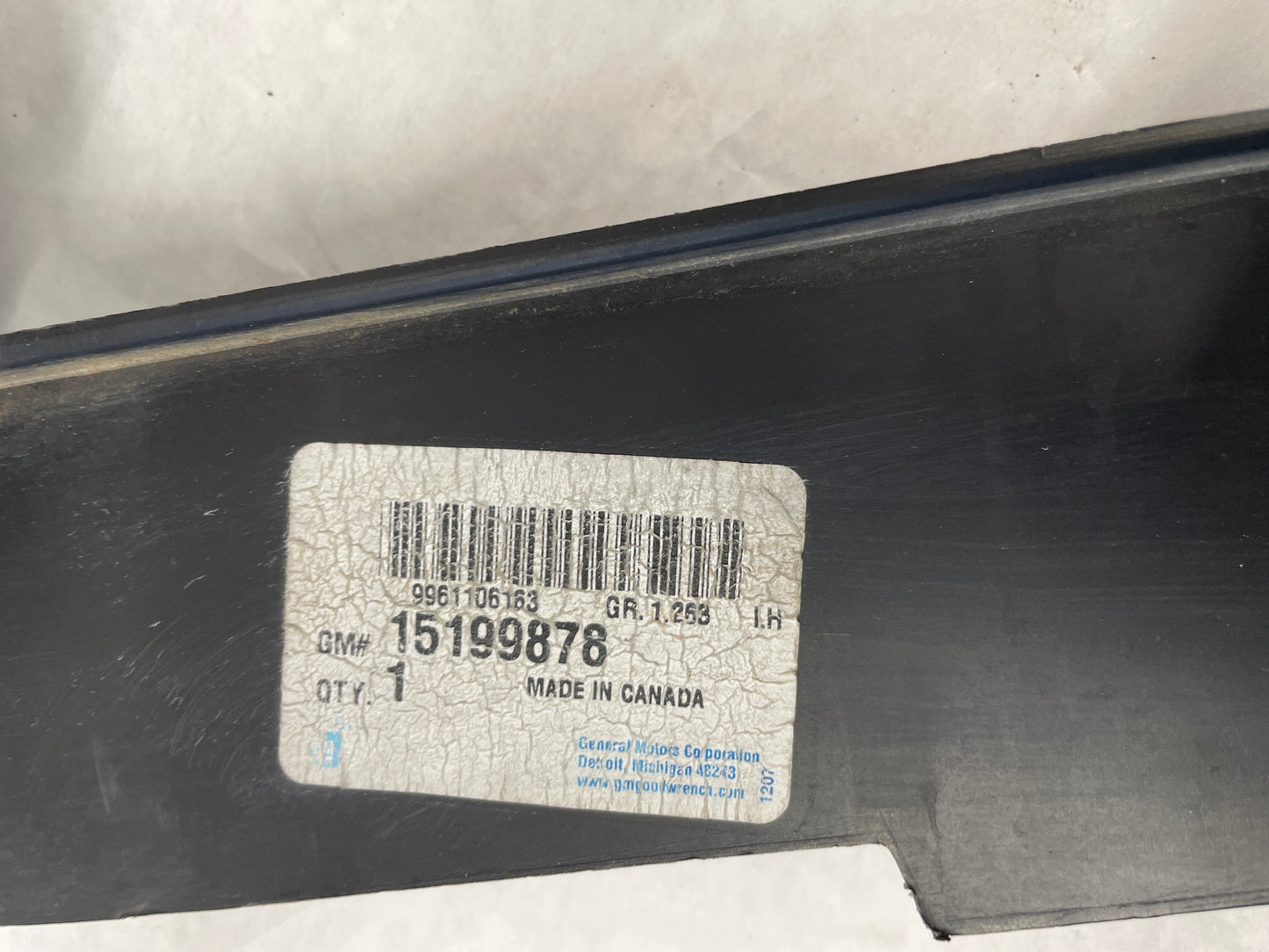2005 Chevy Avalanche LH Driver Outer Bumper Filler Panel OEM - Day's Parts Yard