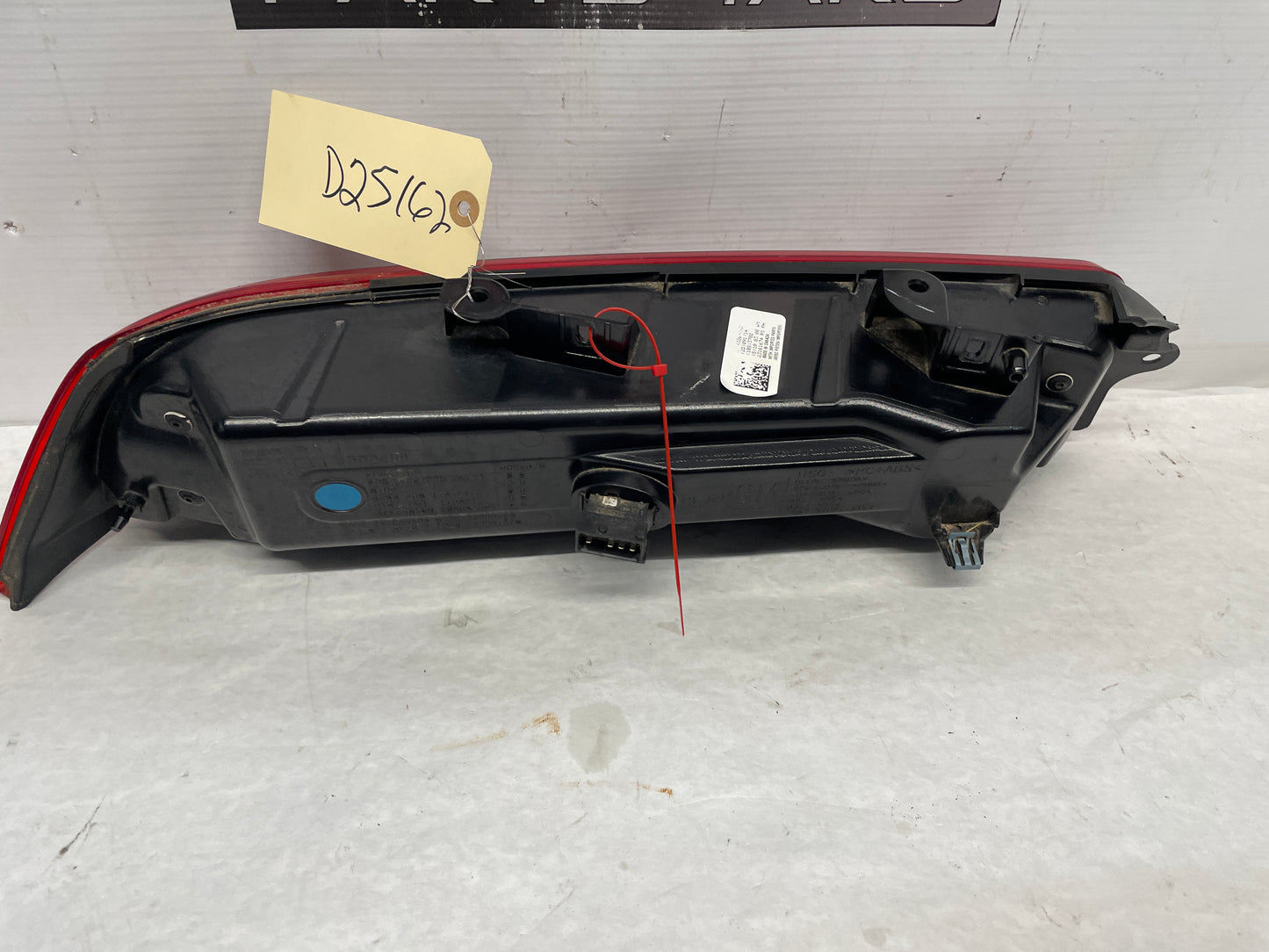 2015 Chevy Camaro SS Rear RH Passenger Taillight Tail Light Lamp LED OEM - Day's Parts Yard