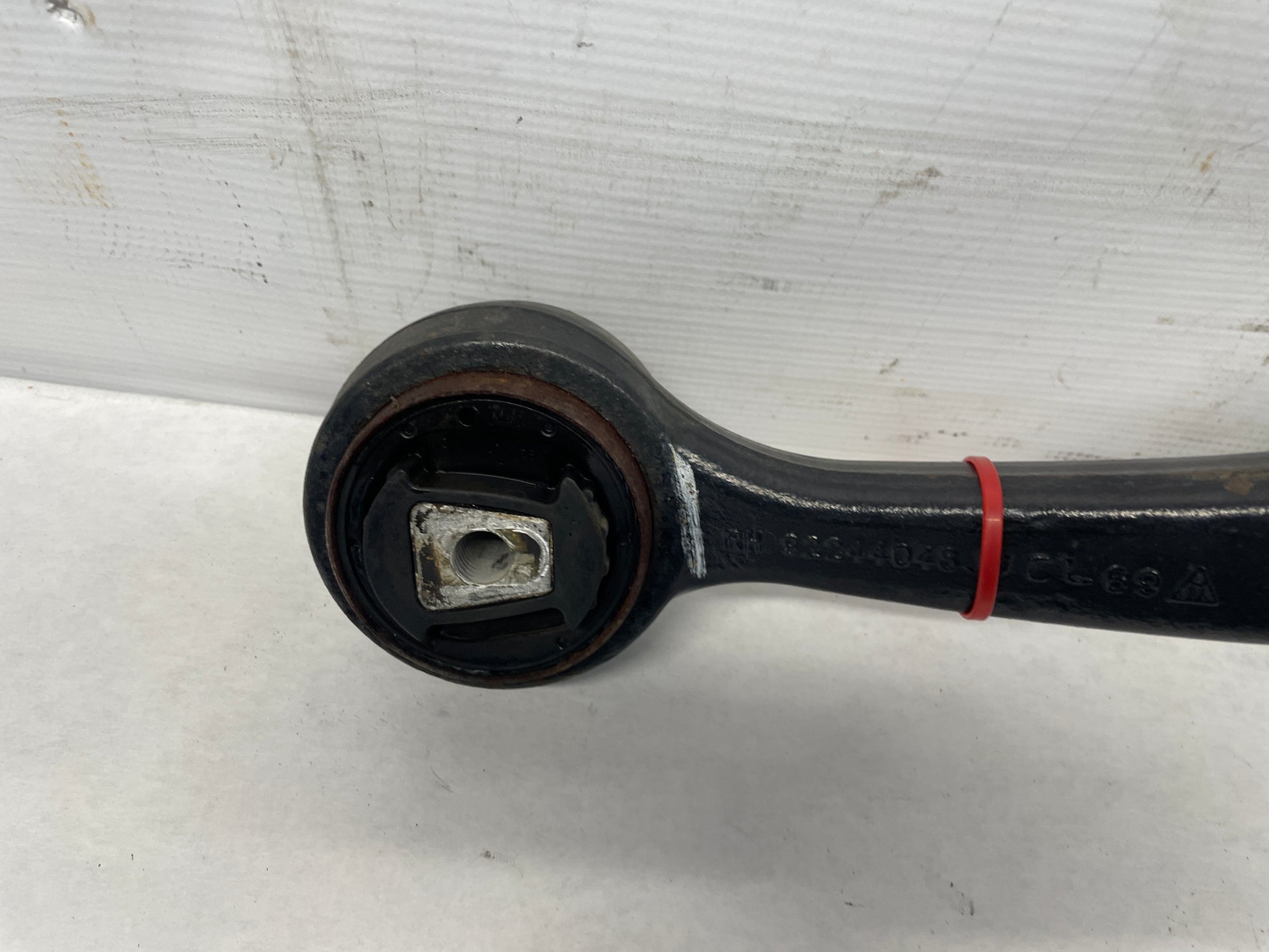 2009 Pontiac G8 GT Front RH Passenger Lower Control Arm OEM - Day's Parts Yard
