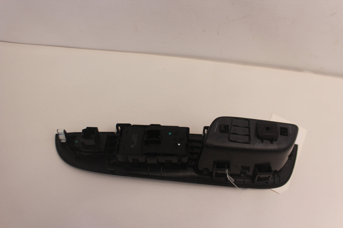 2015 Chevy SS Sedan LH Driver Front Master Power Window Mirror Buttons OEM - Day's Parts Yard