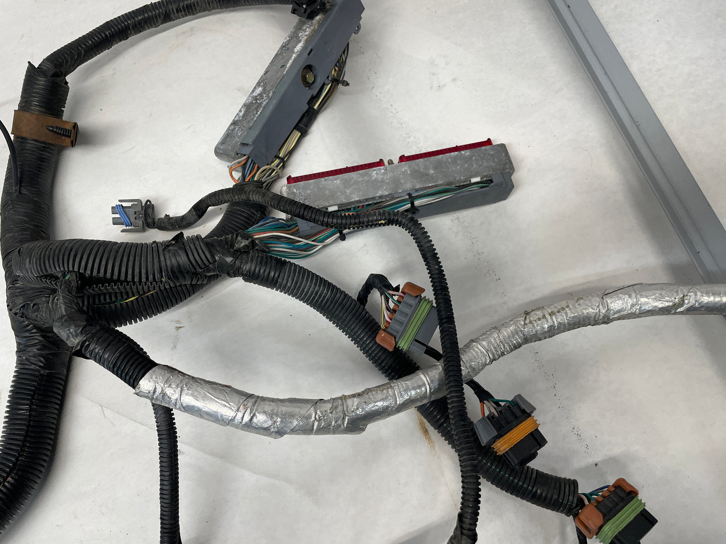 2002 Chevy Camaro SS Engine Motor Transmission Wire Wiring Harness OEM - Day's Parts Yard